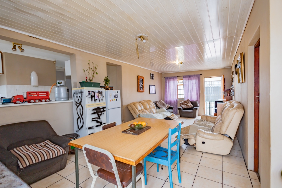 3 Bedroom Property for Sale in Protea Village Western Cape